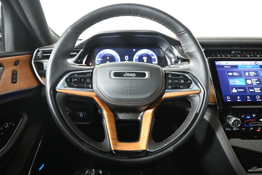 Used 2023 Jeep Grand Cherokee L Summit AWD/4WD image 37