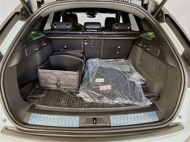 New 2026 Land Rover Range Rover Velar Dynamic SE image 28
