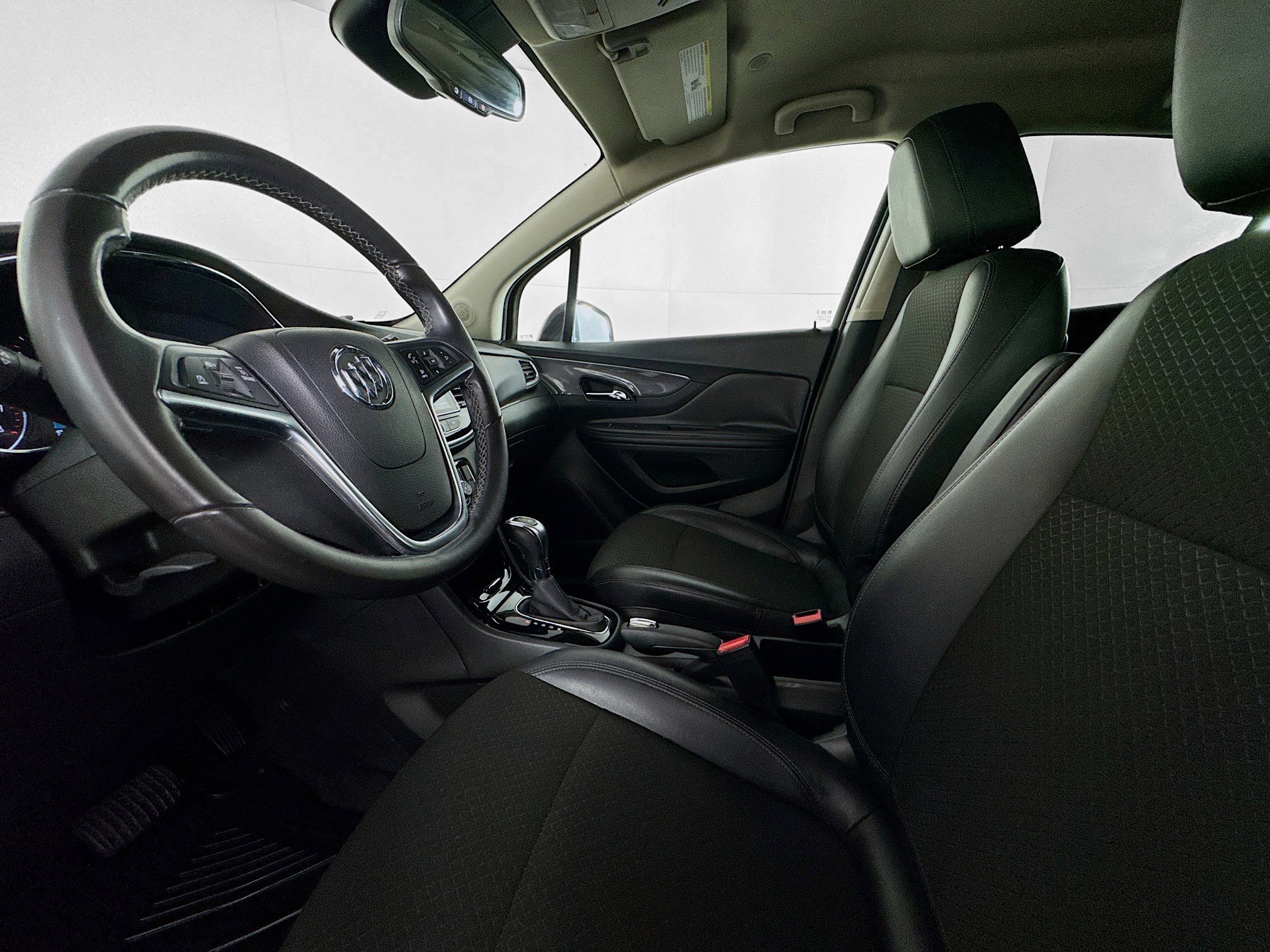 Used 2018 Buick Encore Preferred FWD image 21