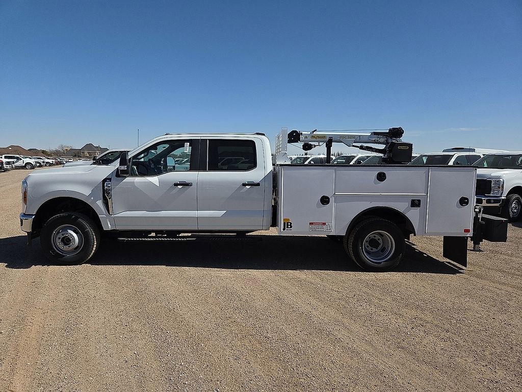 New 2026 Ford F350 XL w/ XL Chrome Package image 2