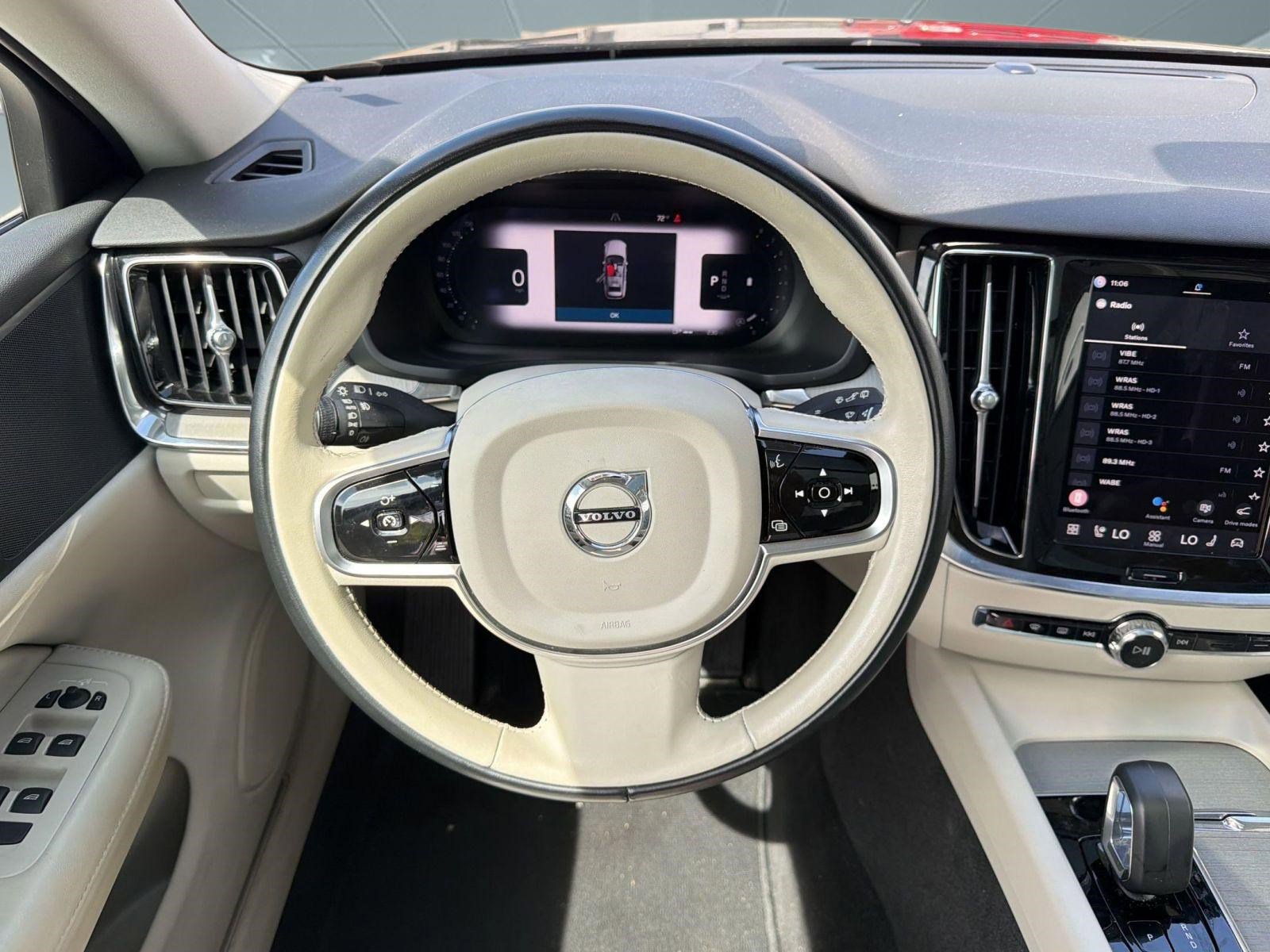 Used 2025 Volvo V60 B5 Cross Country Plus AWD/4WD image 26