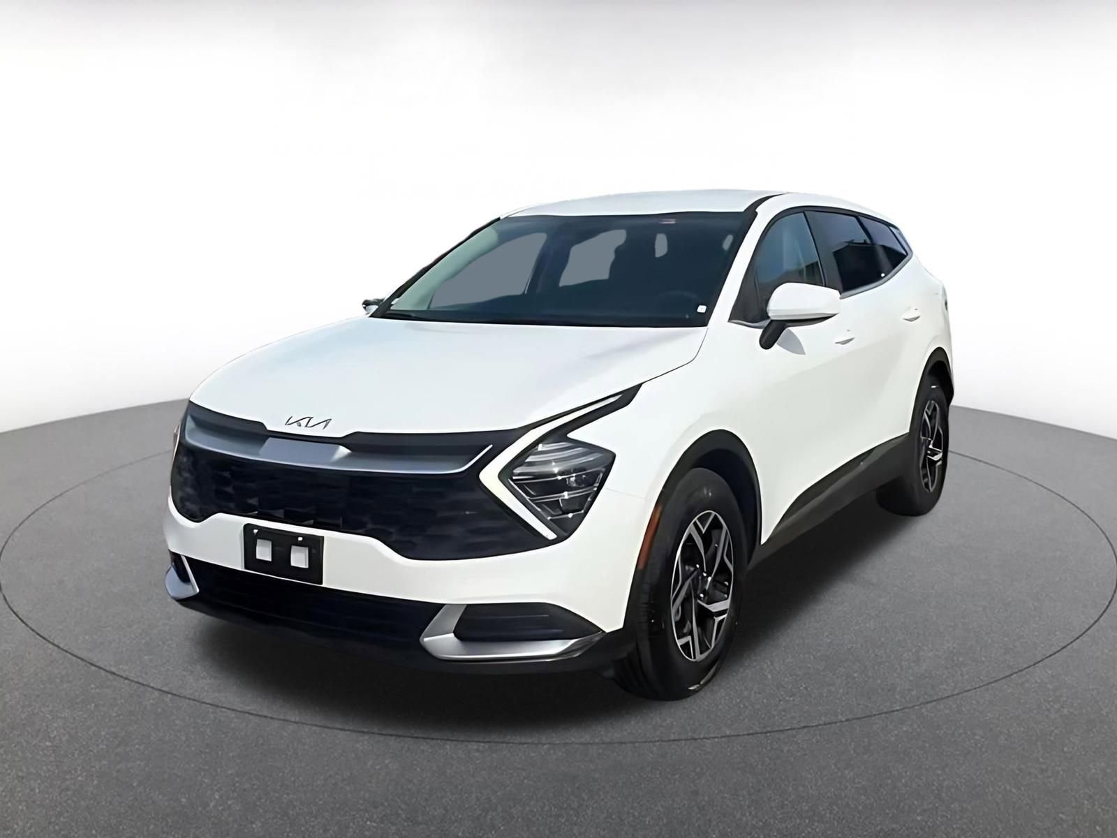 Used 2025 Kia Sportage LX FWD image 7