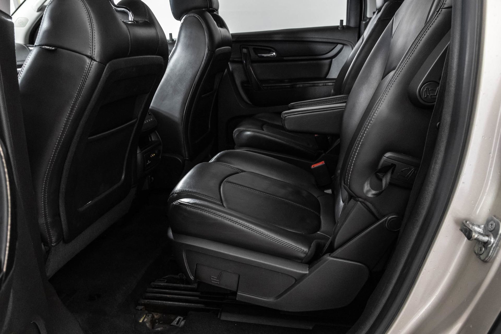 Used 2017 GMC Acadia Limited SLT AWD/4WD image 39