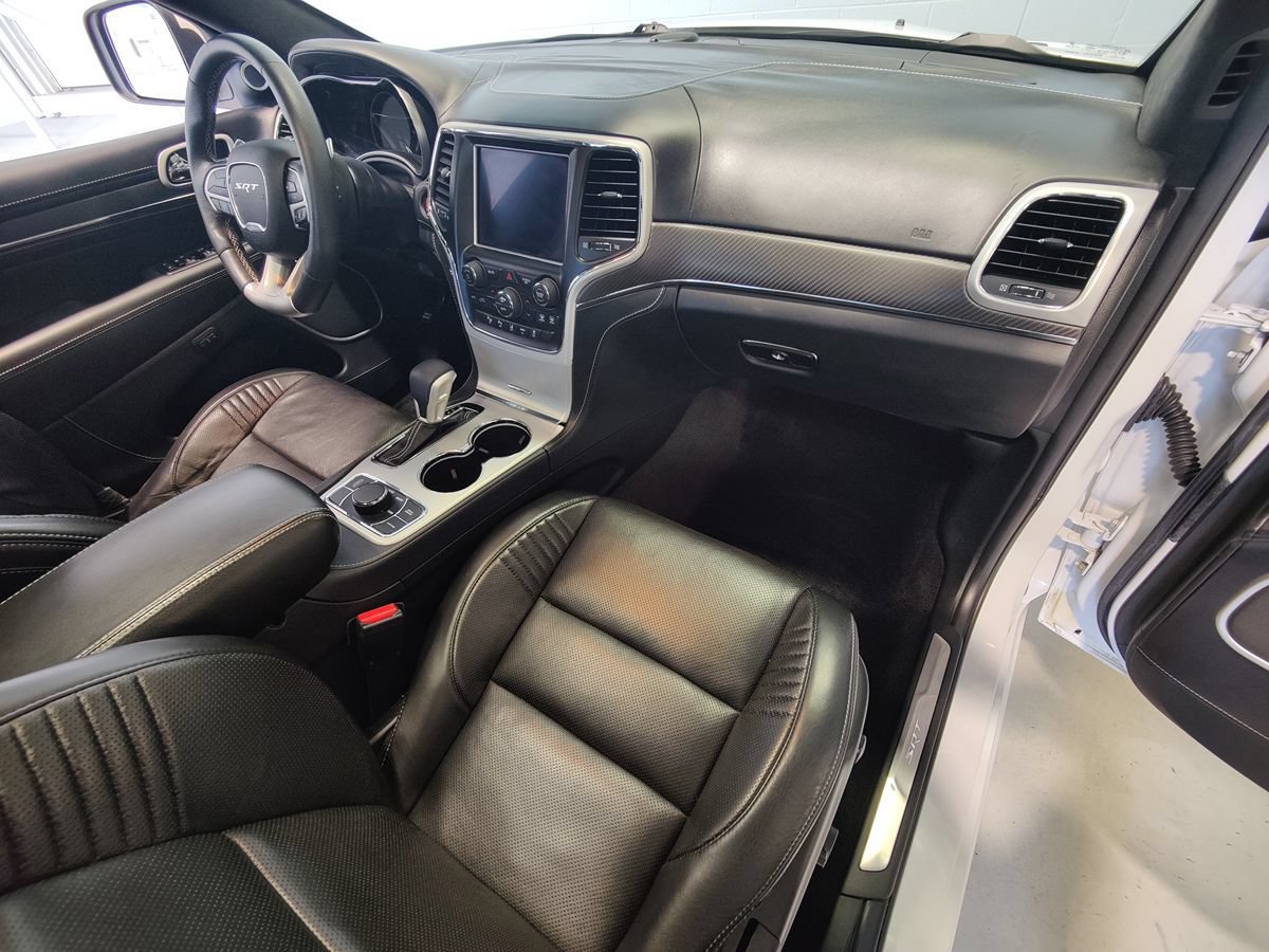 Used 2018 Jeep Grand Cherokee SRT AWD/4WD image 11