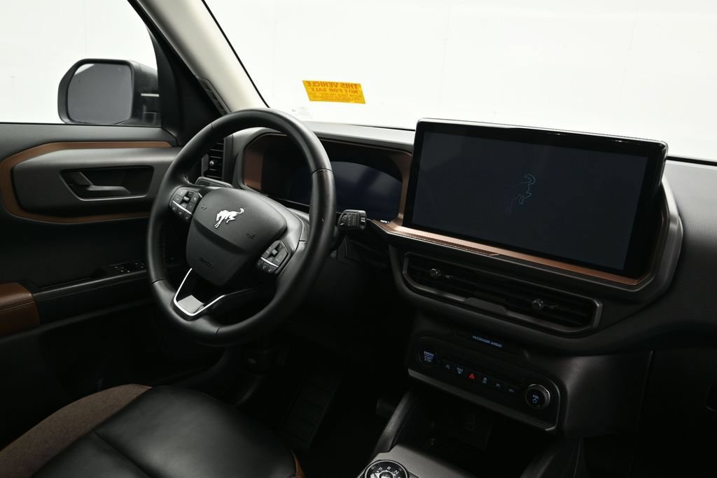 Certified 2025 Ford Bronco Sport Outer Banks w/ Outer Banks Tech Package+ AWD/4WD image 17