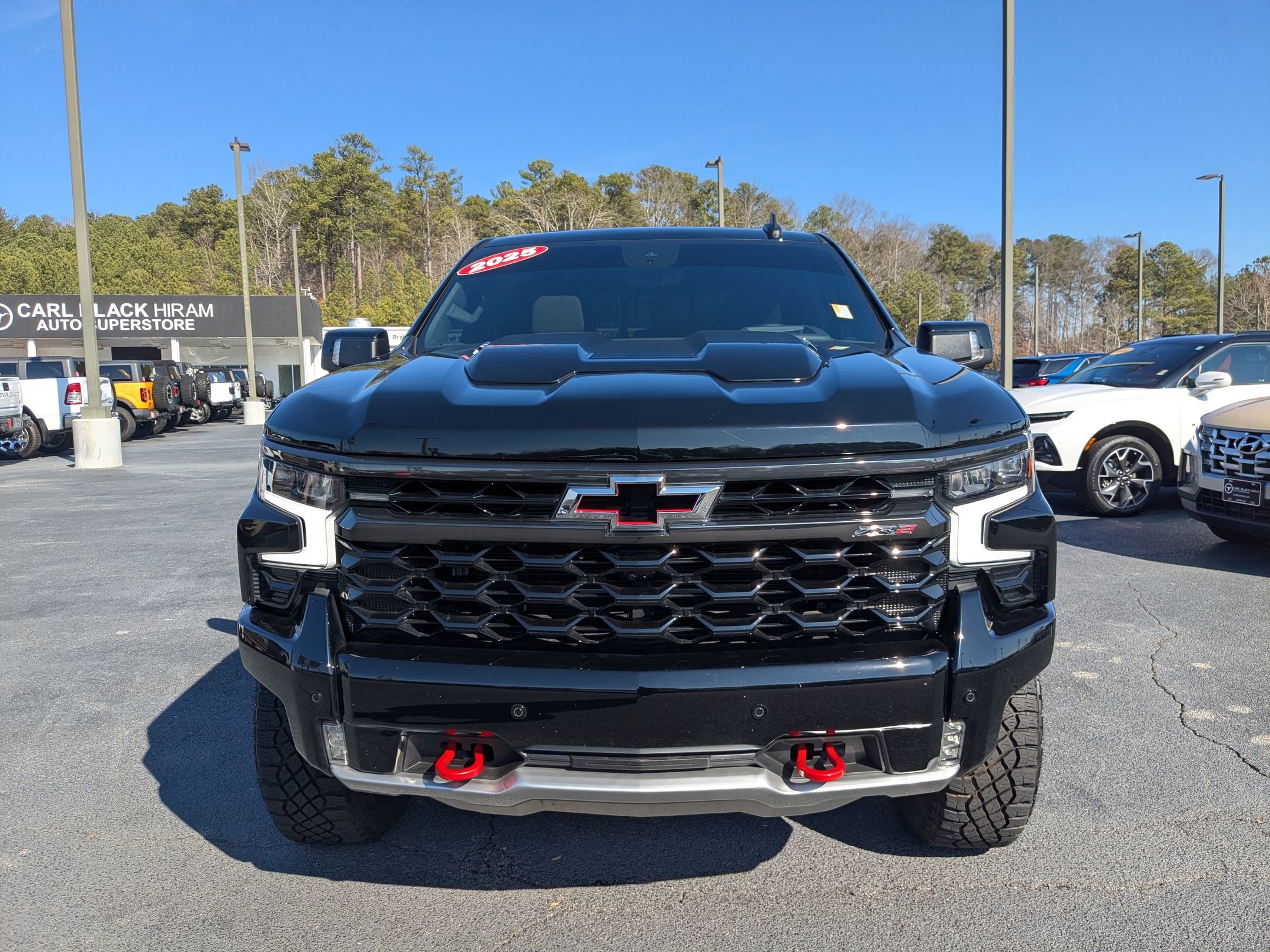 Used 2025 Chevrolet Silverado 1500 ZR2 w/ Technology Package image 2
