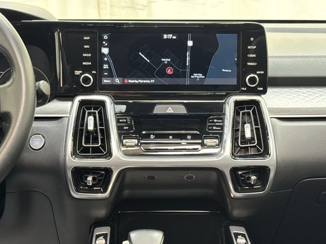Certified 2022 Kia Sorento SX image 25