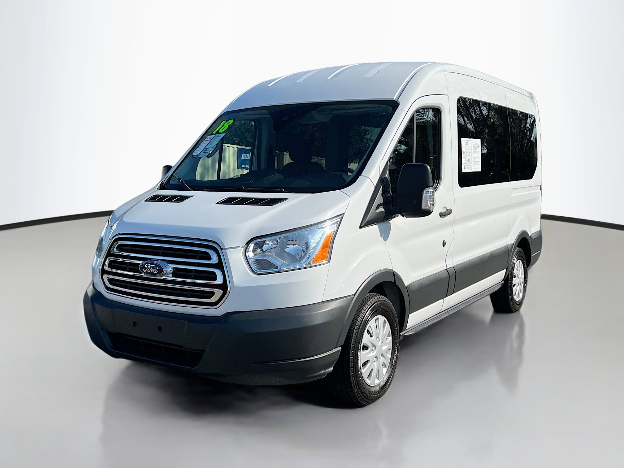 Used 2018 Ford Transit 150 XLT image 10