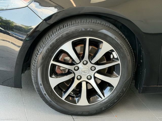 Used 2017 Acura TLX FWD image 4