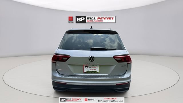 Used 2023 Volkswagen Tiguan SE image 6