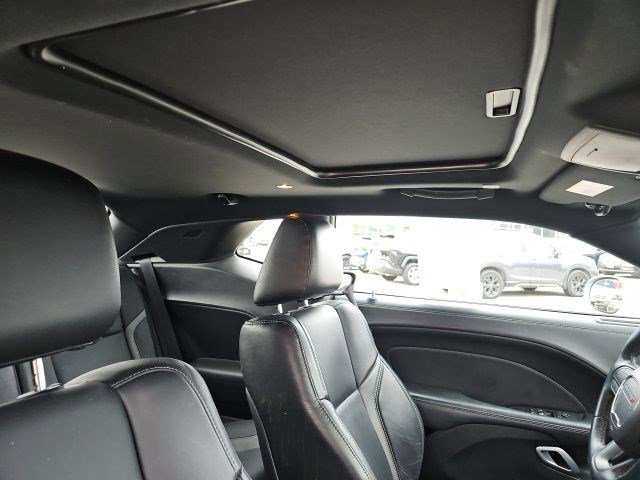 Used 2023 Dodge Challenger SXT w/ Plus Package image 13