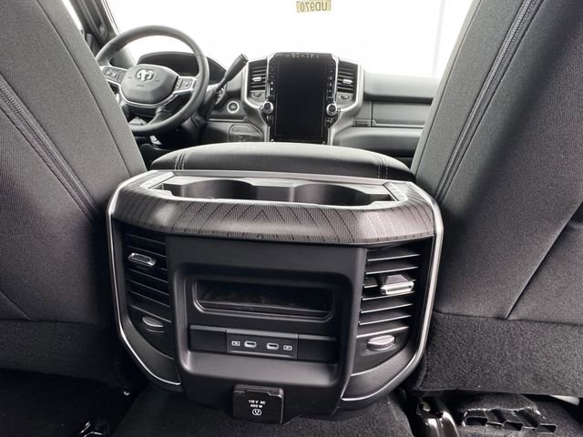 New 2026 RAM 2500 Big Horn AWD/4WD image 31