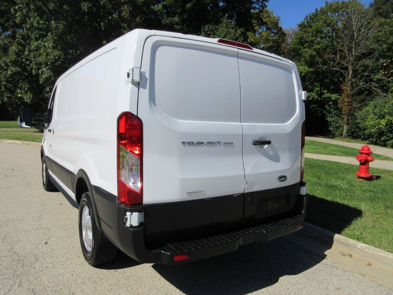 Used 2020 Ford Transit 250 Low Roof RWD image 29