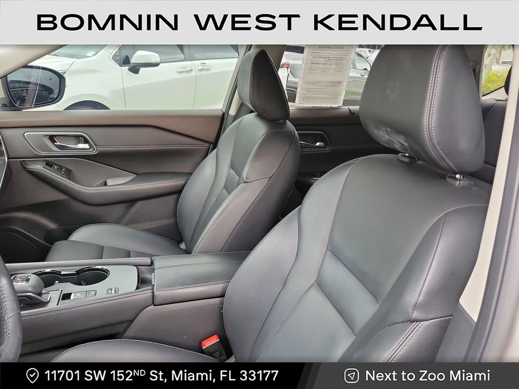 Used 2021 Nissan Rogue SL w/ Premium Package image 8