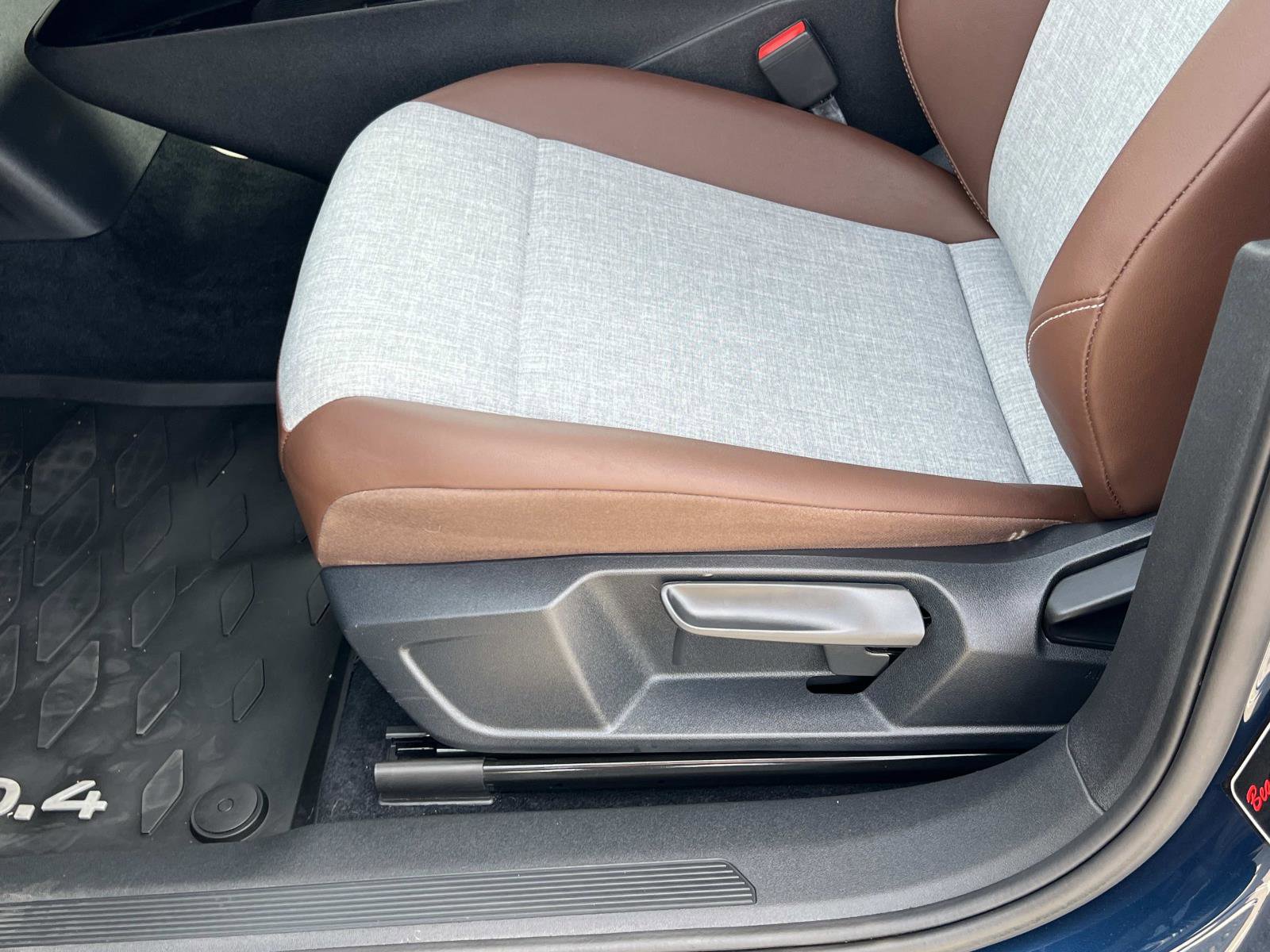 Used 2023 Volkswagen ID.4 Pro image 18