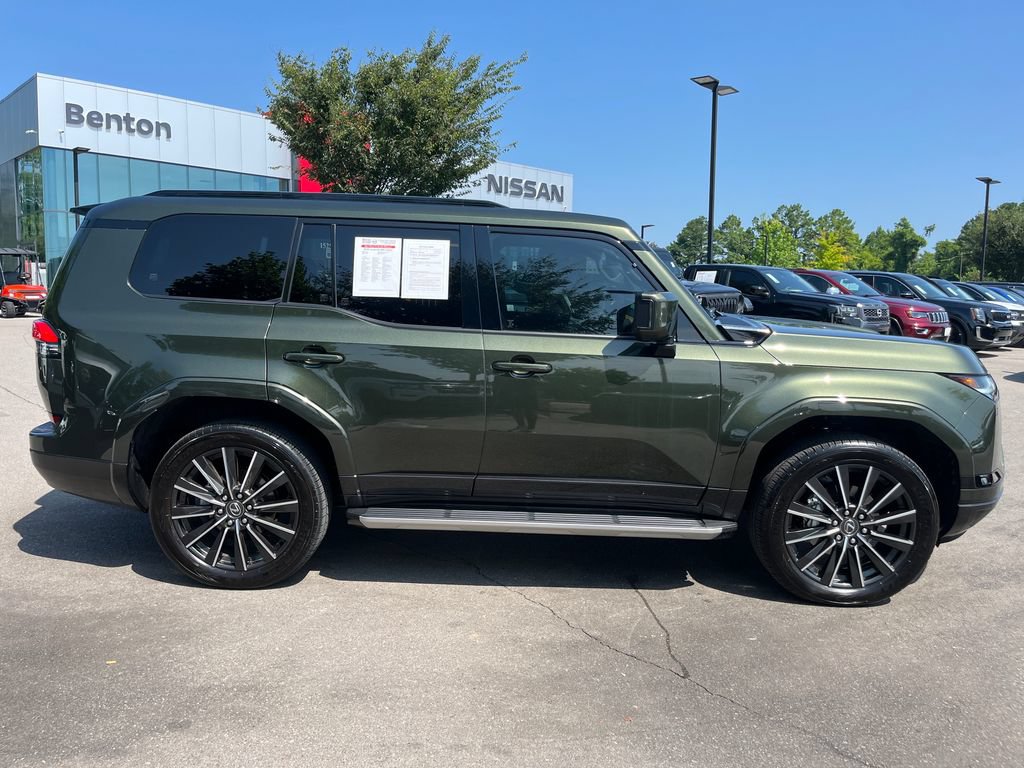 Used 2025 Lexus GX 550 w/ Accessory Package (Z1) AWD/4WD image 7