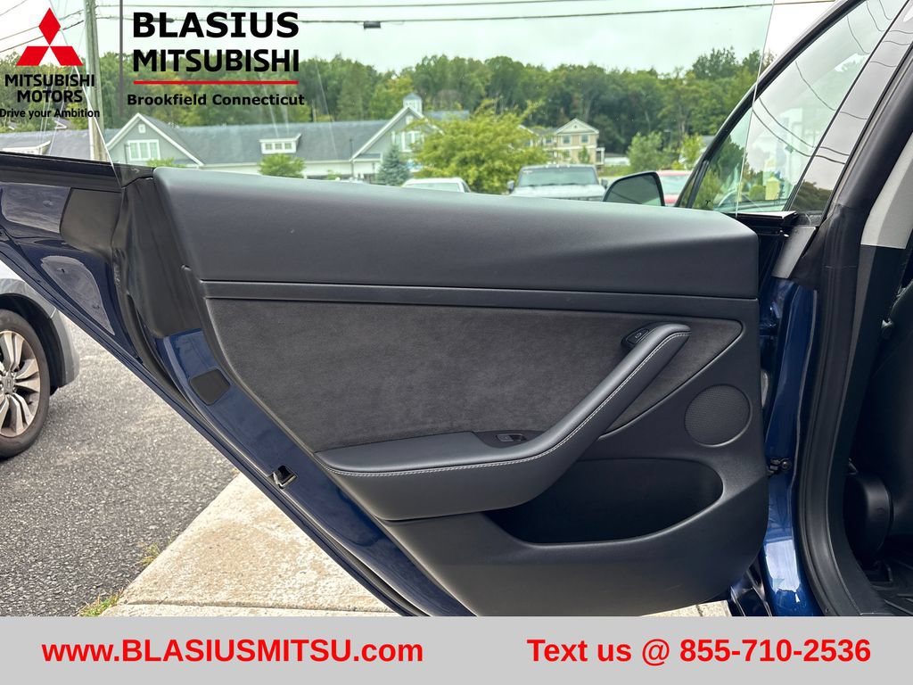 Used 2022 Tesla Model 3 Long Range AWD/4WD image 36