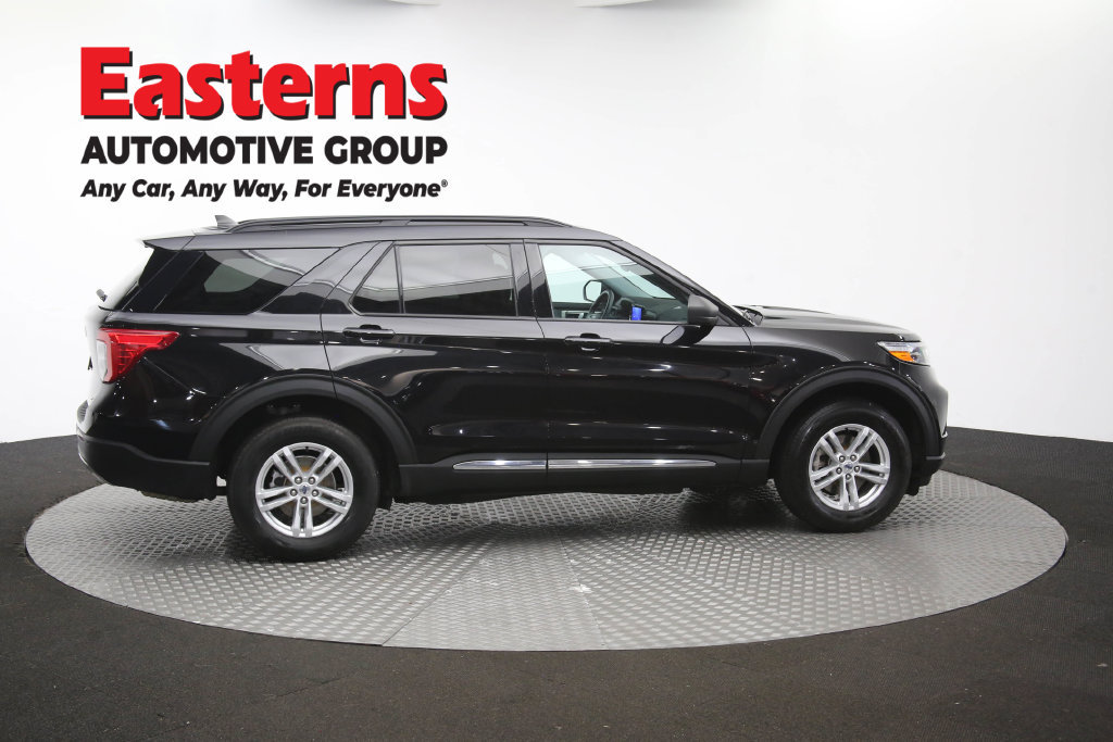 Used 2023 Ford Explorer XLT w/ Equipment Group 202A AWD/4WD image 46