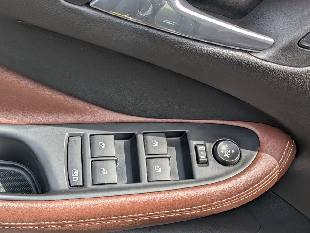 Used 2017 Buick Envision Essence FWD image 14