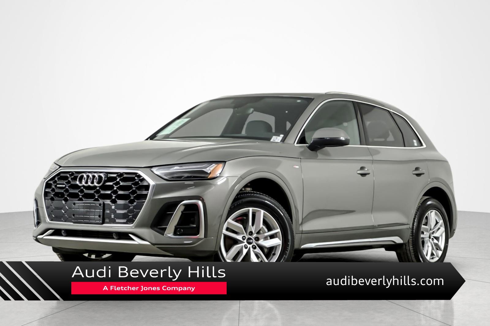 Used 2023 Audi Q5 2.0T Premium w/ Convenience Package image 1