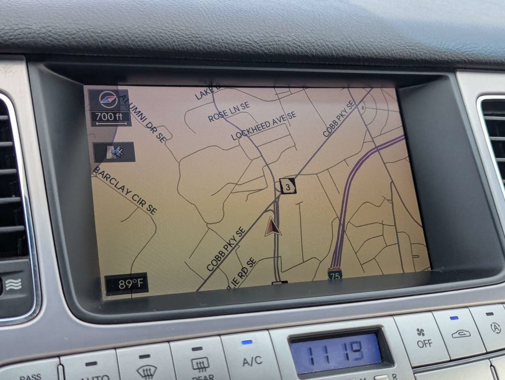 Used 2011 Hyundai Genesis 4.6 RWD image 22