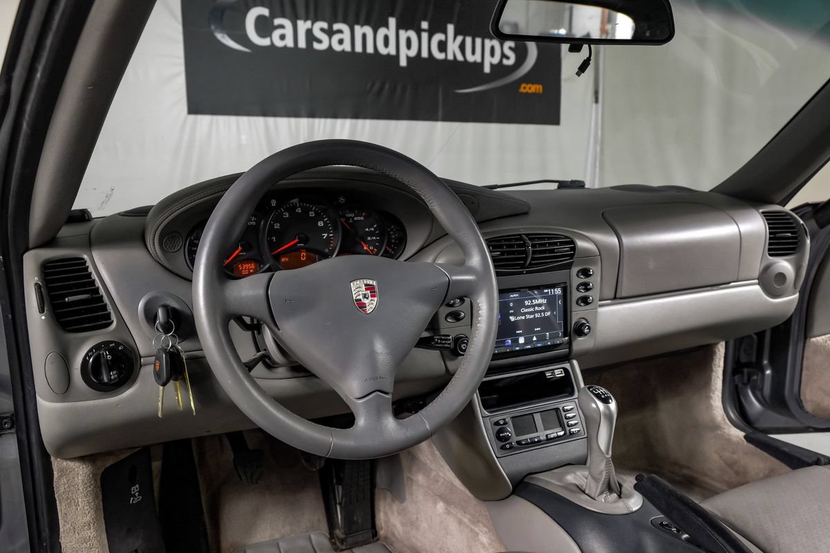 Used 2001 Porsche 911 Carrera RWD image 14
