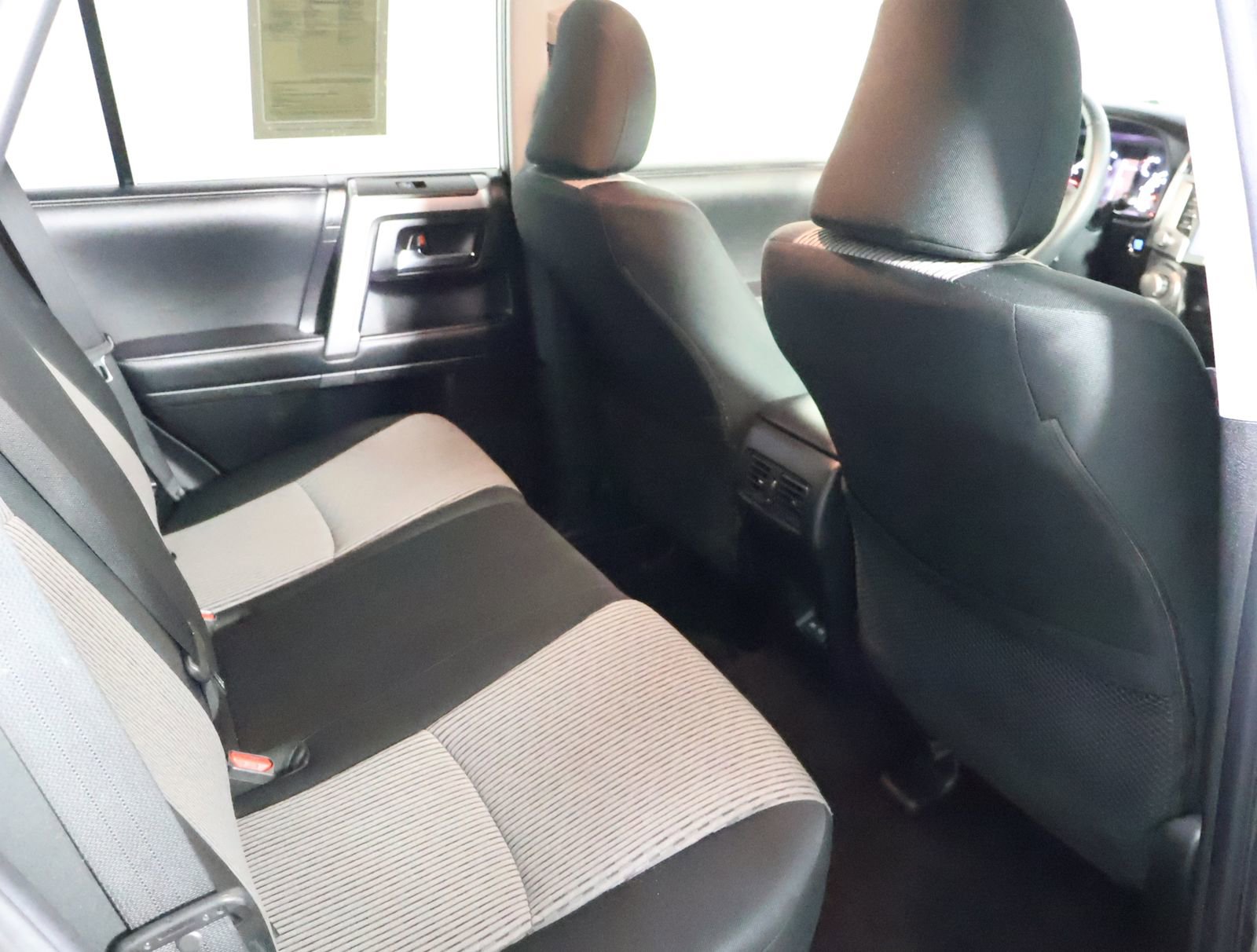 Used 2024 Toyota 4Runner SR5 image 41