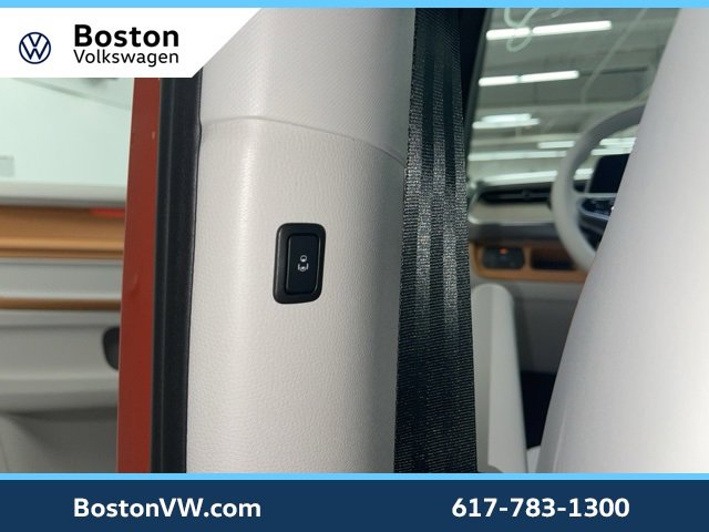 New 2025 Volkswagen ID. Buzz 1st Edition image 17