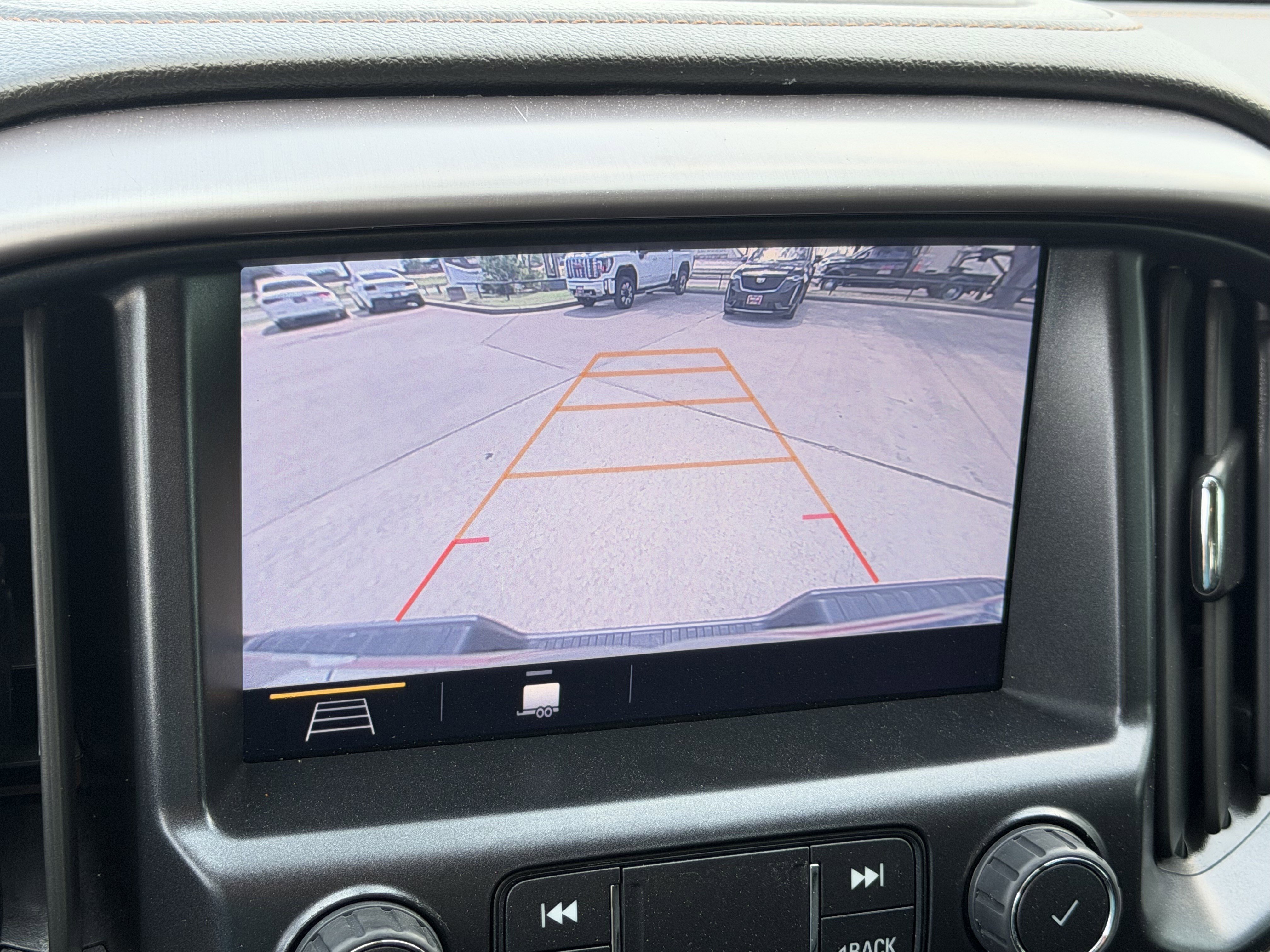 Used 2022 GMC Canyon AT4 w/ Trailering Package AWD/4WD image 15