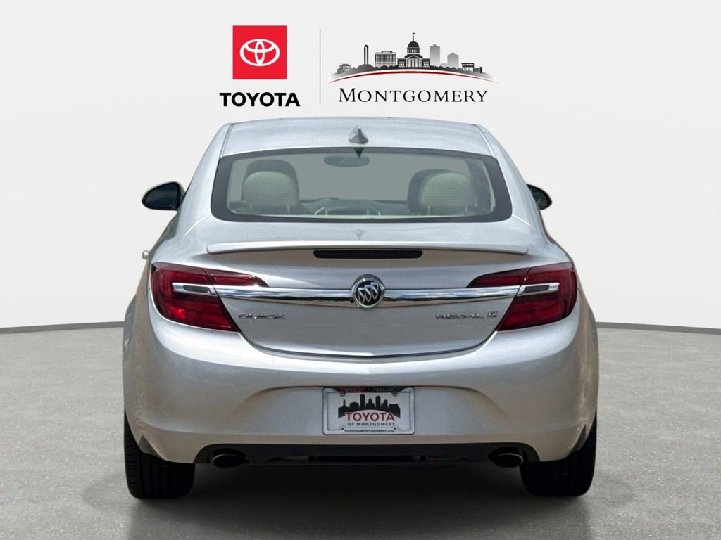 Used 2017 Buick Regal Sport Touring FWD image 4
