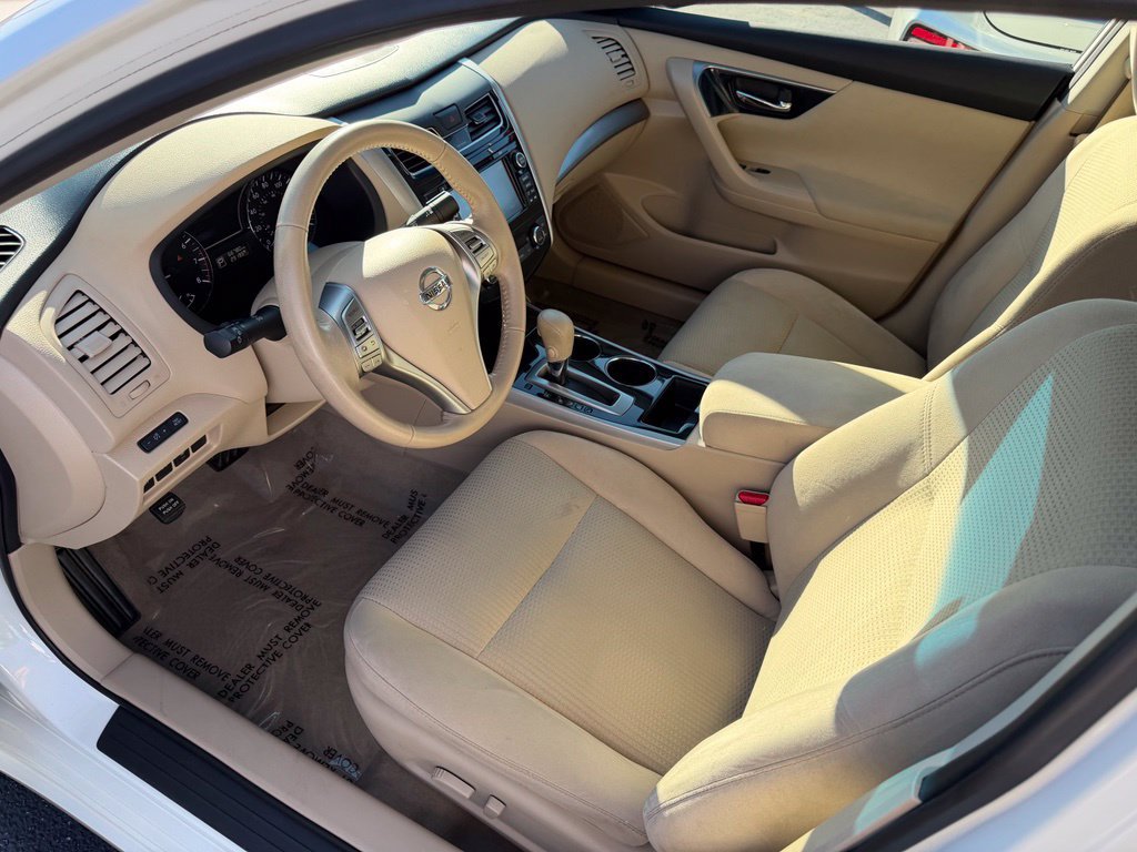 Used 2014 Nissan Altima 2.5 SV w/ Convenience Package FWD image 11