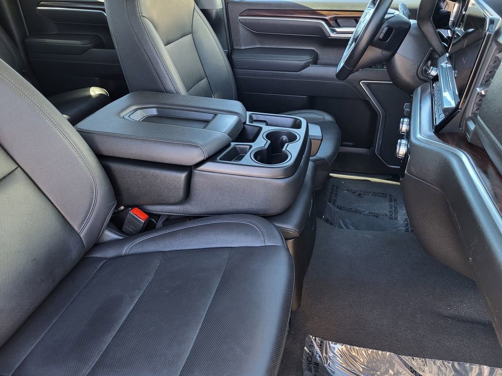 Used 2025 GMC Sierra 1500 SLT image 11
