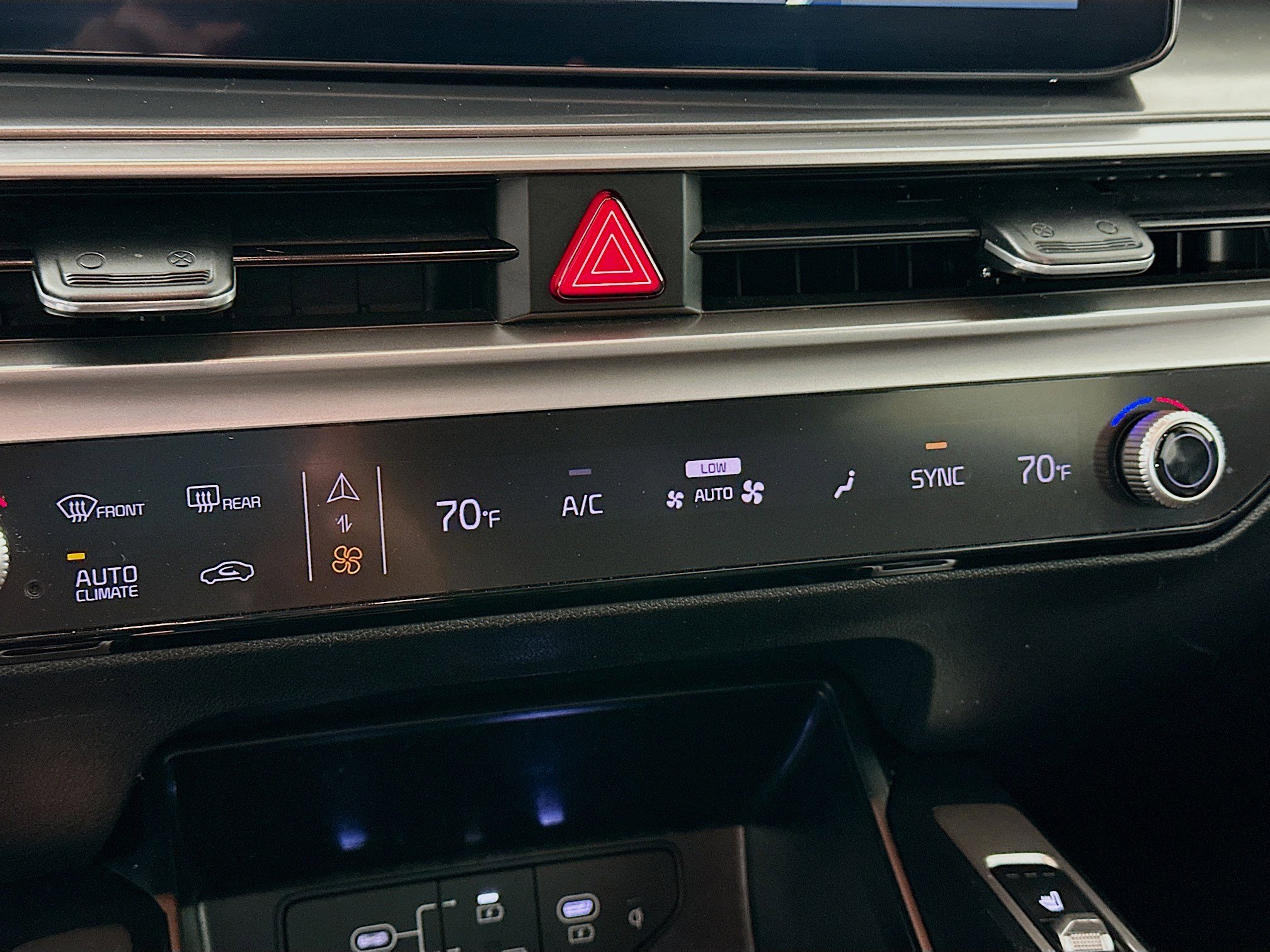 Used 2024 Kia Sorento S image 24