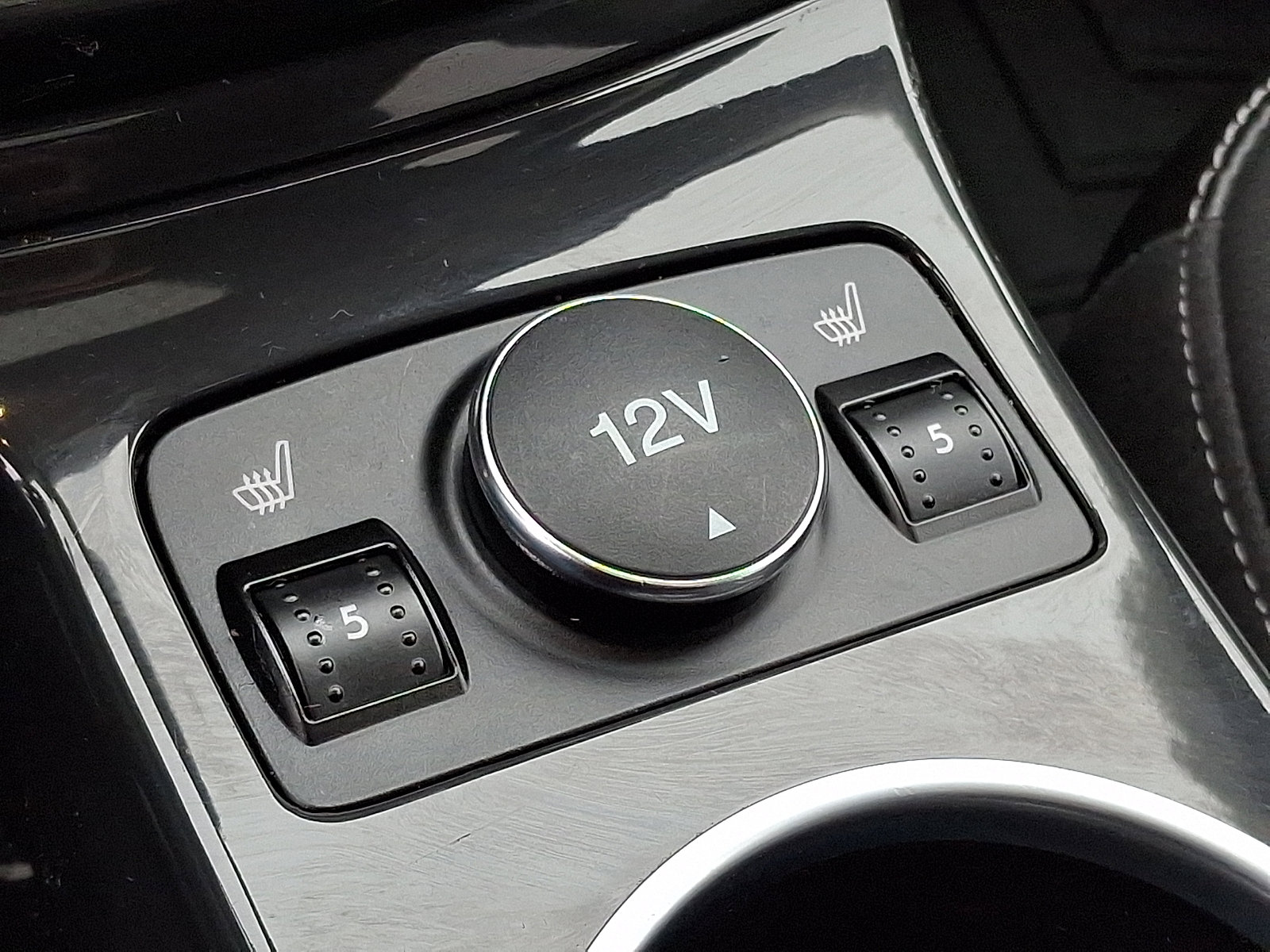 Used 2015 Ford Escape Titanium w/ Equipment Group 301A image 27