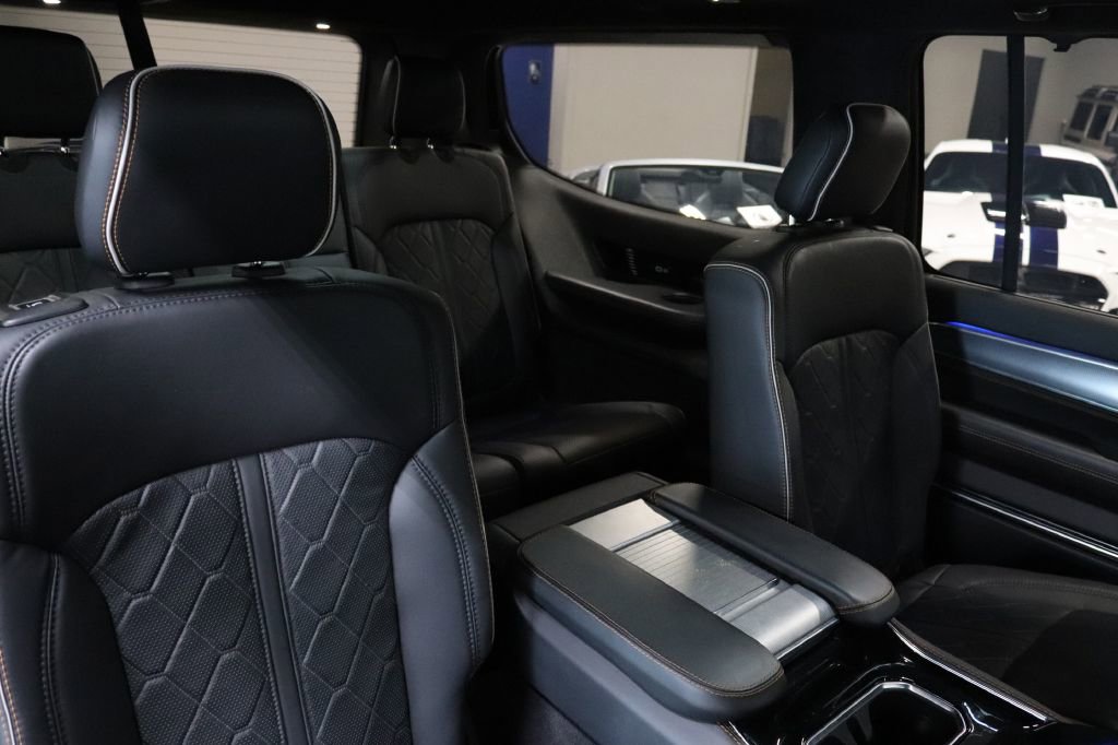 Used 2023 Jeep Grand Wagoneer Series III image 22