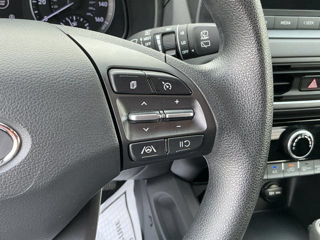Used 2023 Hyundai Kona SEL AWD/4WD image 29