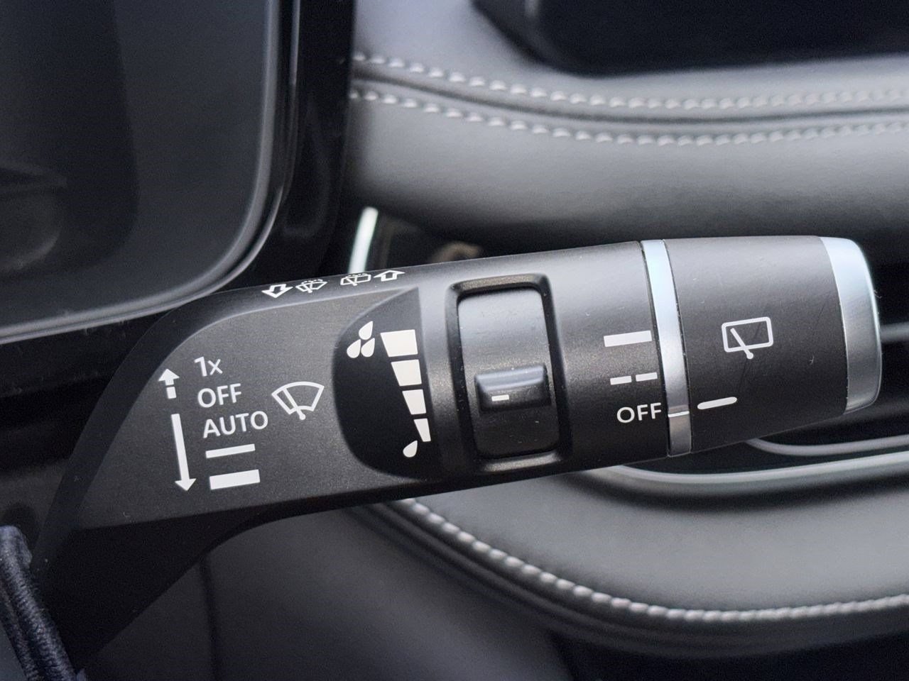 Used 2023 INFINITI QX60 Luxe w/ Cargo Package FWD image 13