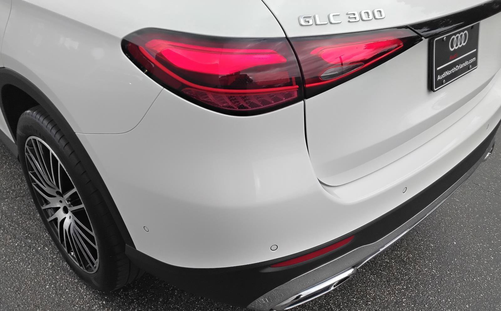 Used 2025 Mercedes-Benz GLC 300 GLC 300 image 9