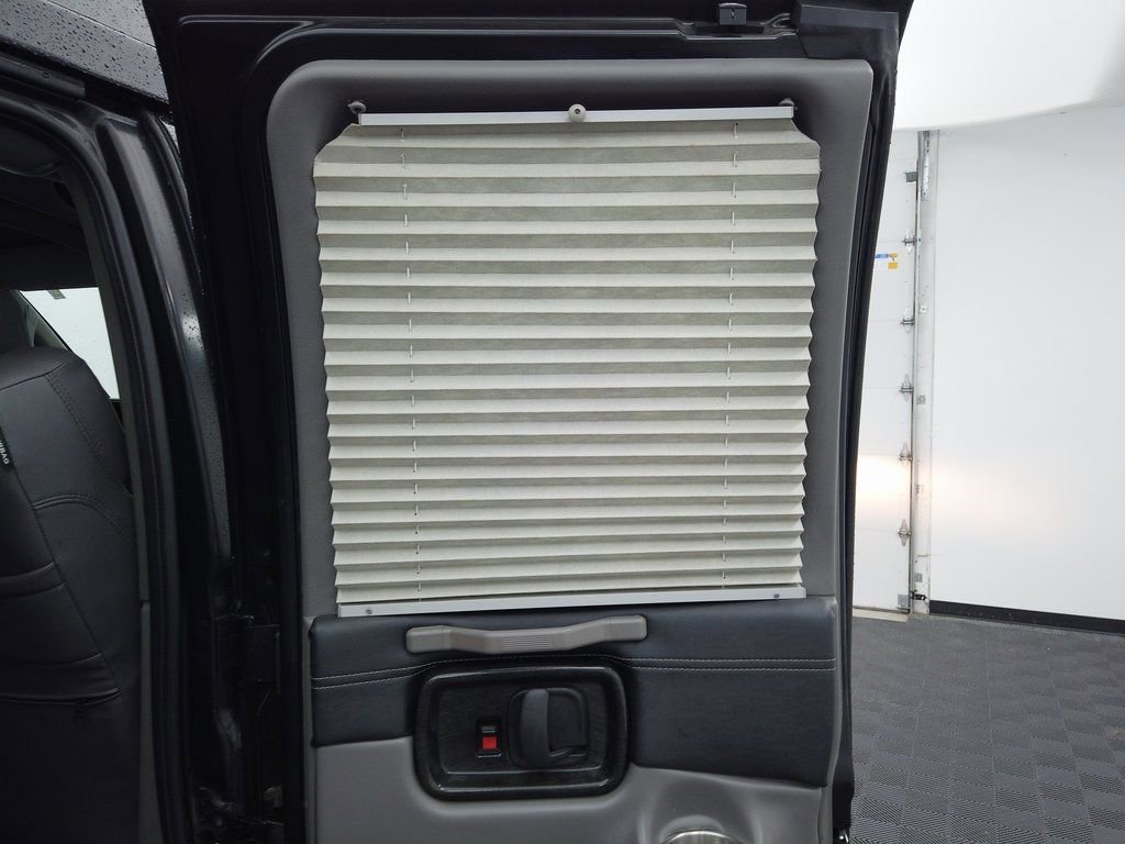 Used 2023 Chevrolet Express 2500 Extended image 43