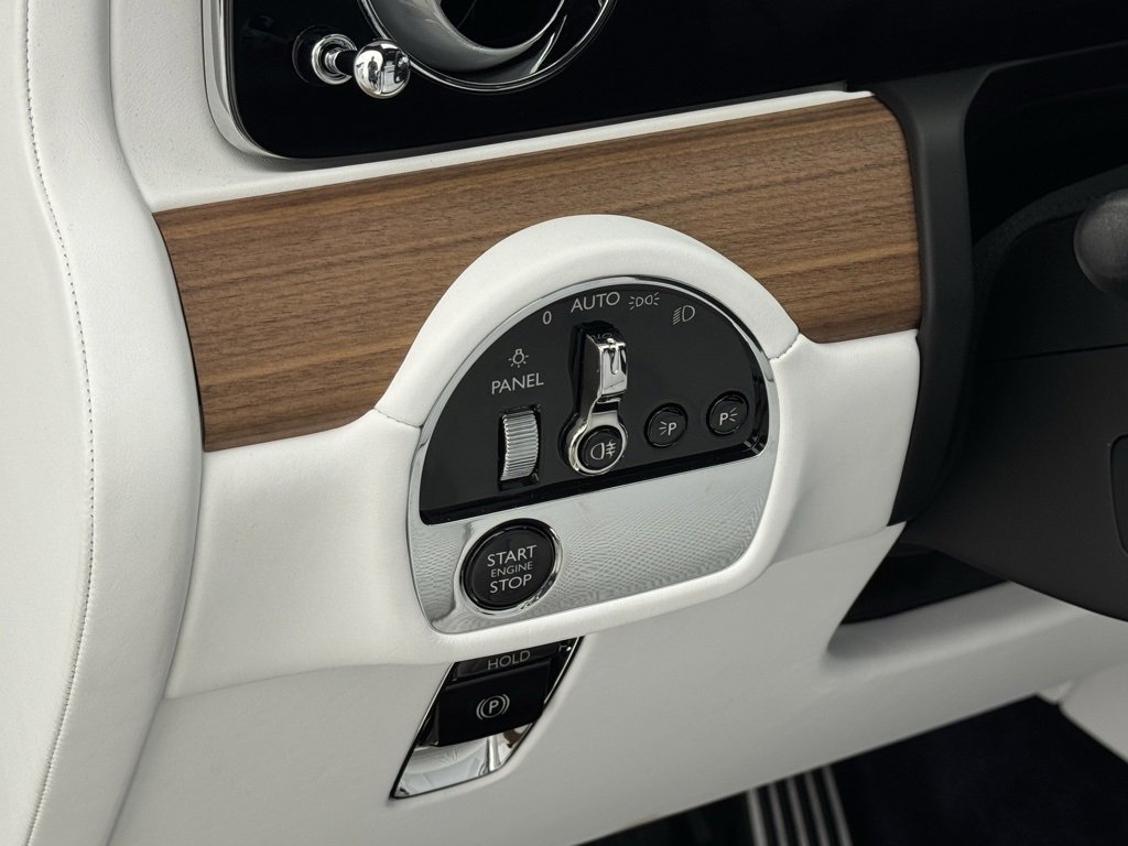 New 2025 Rolls-Royce Ghost image 24
