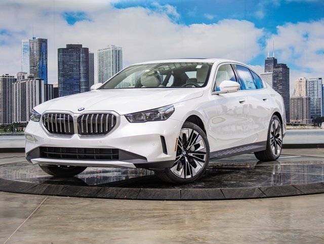 Used 2026 BMW 530i xDrive w/ Premium Package image 2