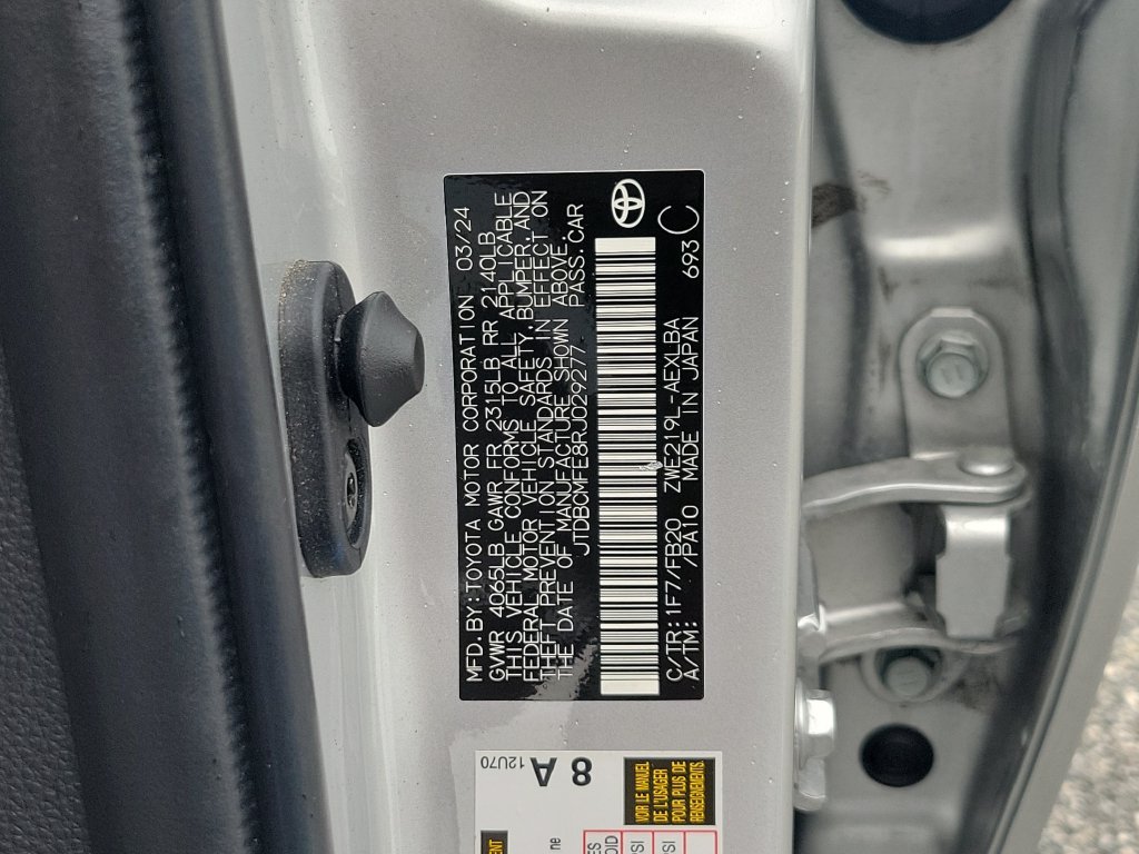 Used 2024 Toyota Corolla LE FWD image 32