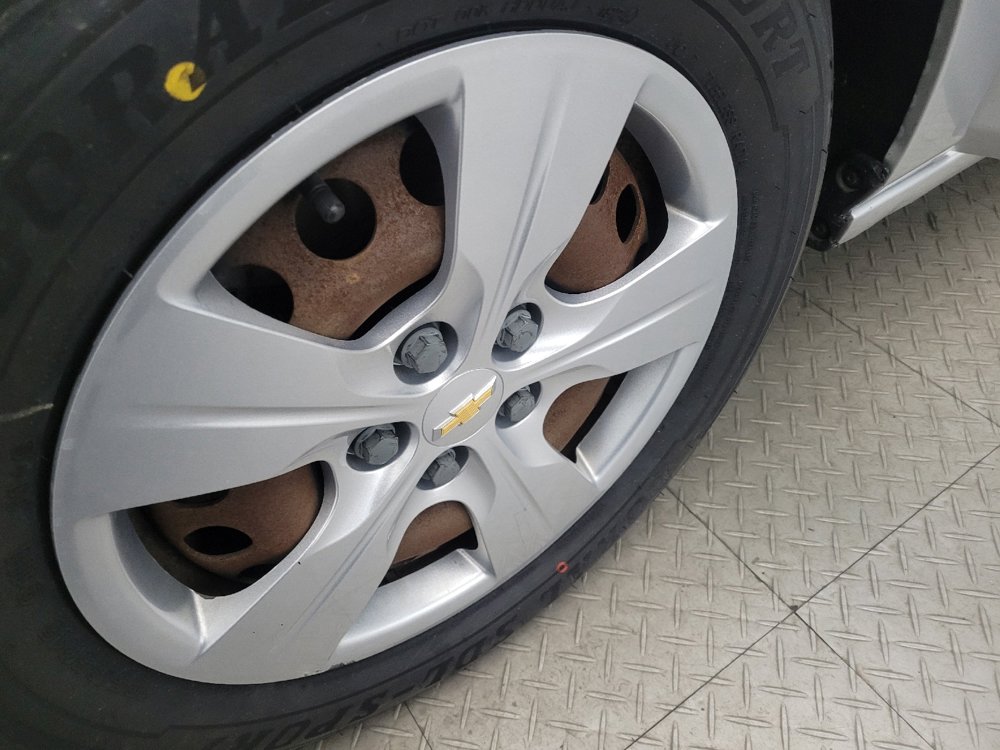 Used 2018 Chevrolet Cruze LS image 31