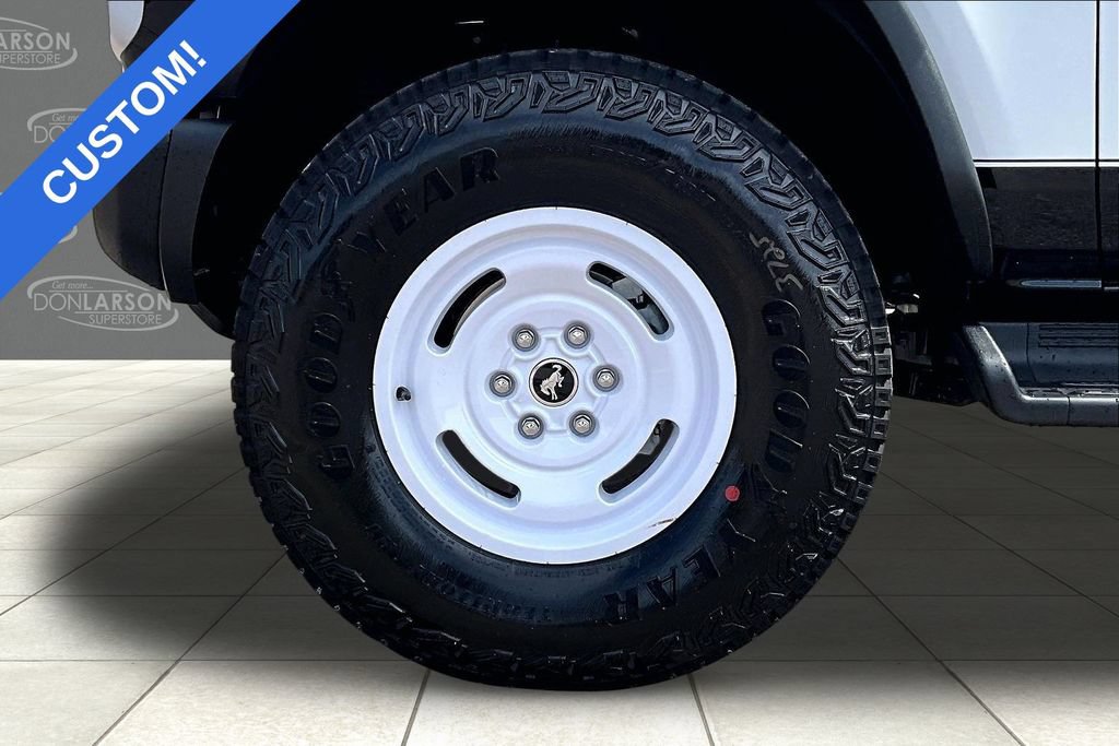 New 2026 Ford Bronco Heritage Edition AWD/4WD image 9