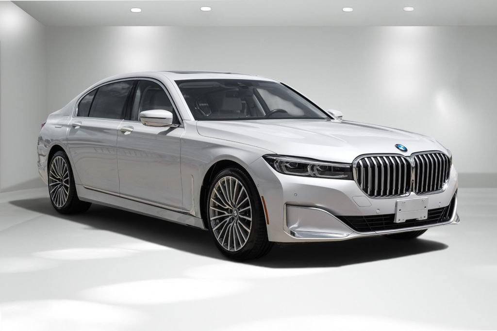 Used 2020 BMW 740i w/ Premium Package RWD image 6