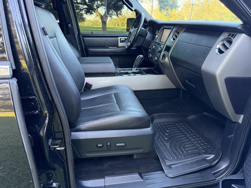 Used 2015 Ford Expedition EL Limited w/ Equipment Group 301A AWD/4WD image 12