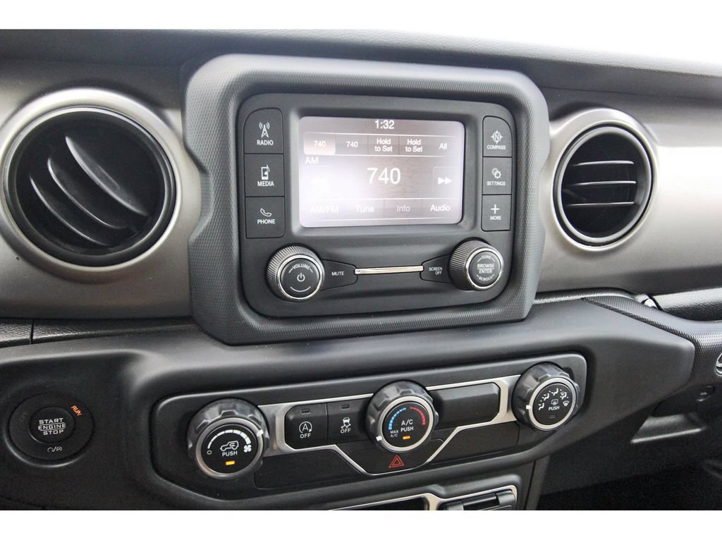 Used 2020 Jeep Gladiator Sport w/ Trailer Tow Package AWD/4WD image 19