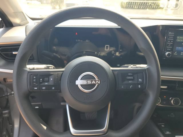 Used 2025 Nissan Kicks S FWD image 26