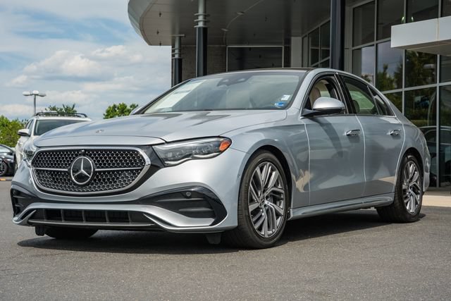 Certified 2025 Mercedes-Benz E 450 4MATIC Sedan image 3