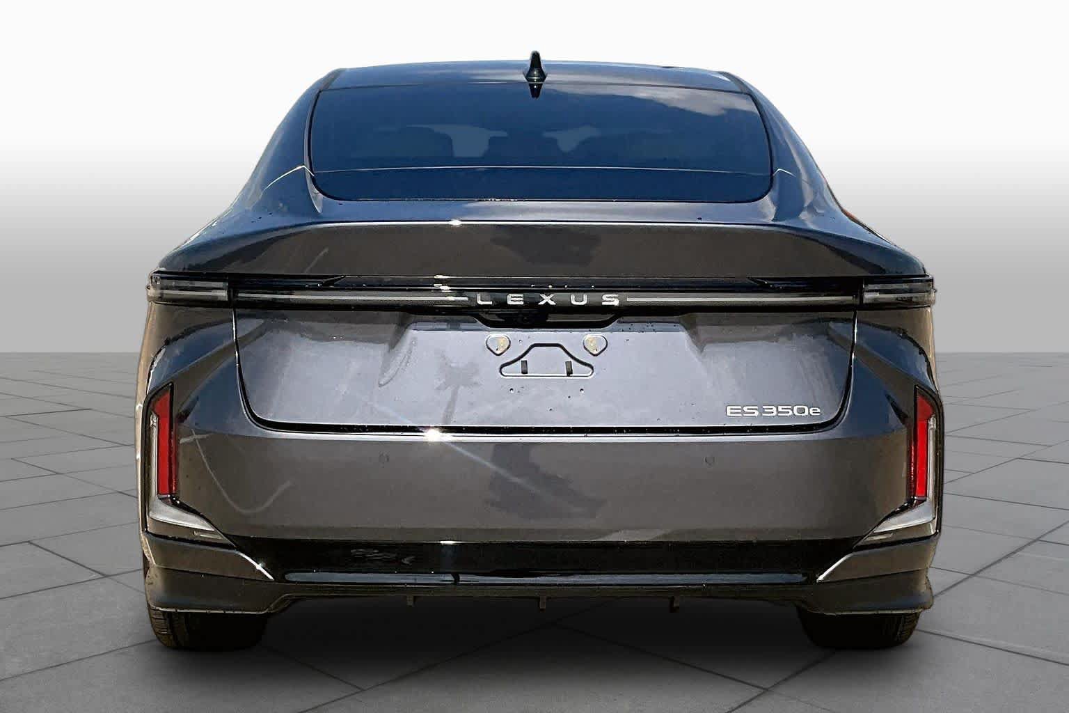 New 2026 Lexus ES 350e FWD image 4